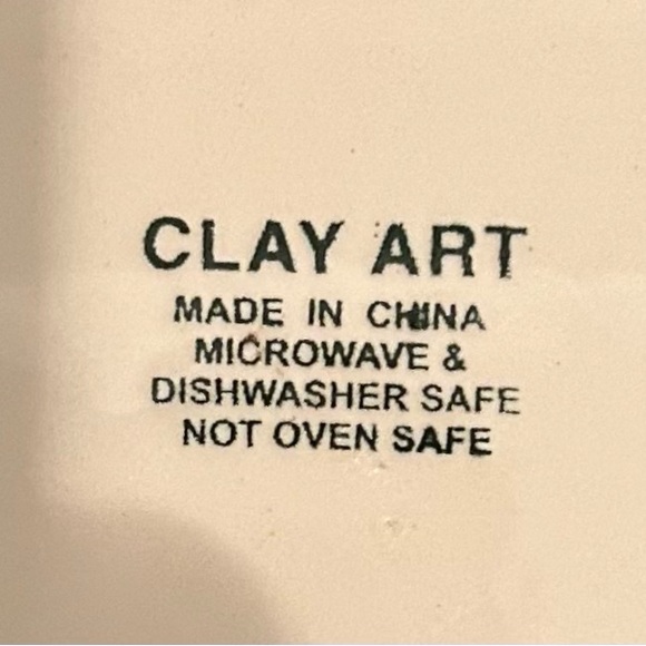 6.75” Clay Art serving plate. - Picture 6 of 7